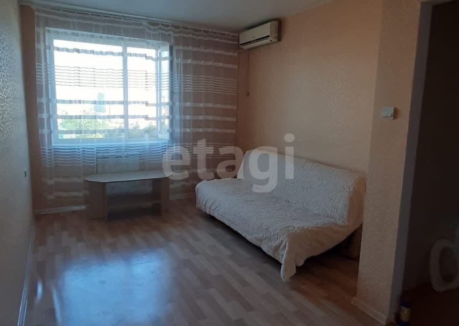 Продаётся 1-комнатная квартира, 38 м²