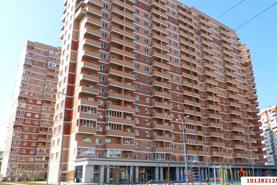 Продаётся 1-комнатная квартира, 48 м²