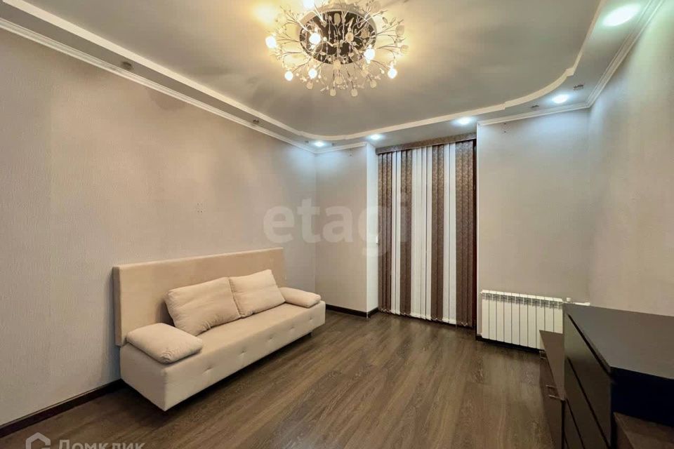 Продаётся 2-комнатная квартира, 56.1 м²