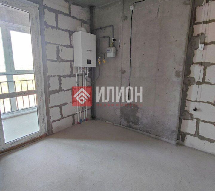 Продаётся 1-комнатная квартира, 42 м²