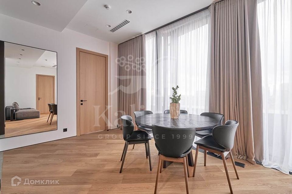 Продаётся 3-комнатная квартира, 82 м²