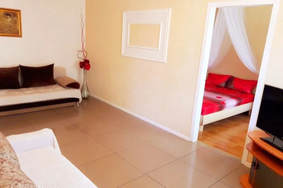 Сдаётся 2-комнатная квартира, 52 м²