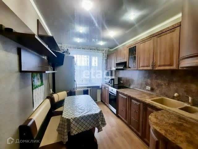 Продаётся 4-комнатная квартира, 76.9 м²