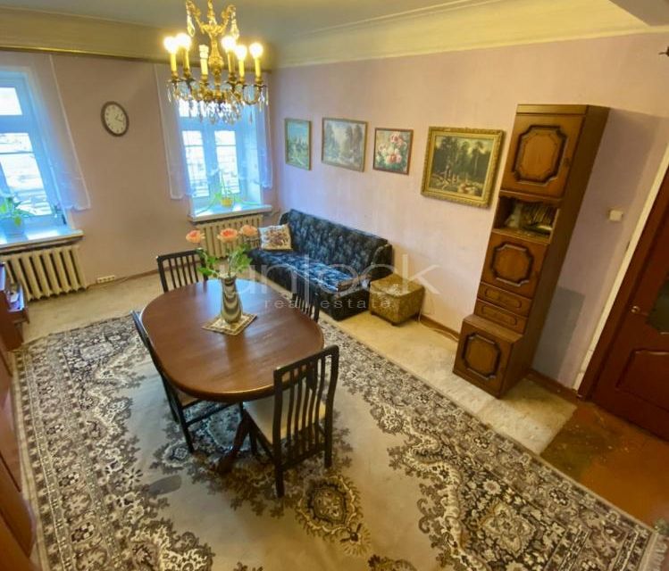 Продаётся 4-комнатная квартира, 103.7 м²