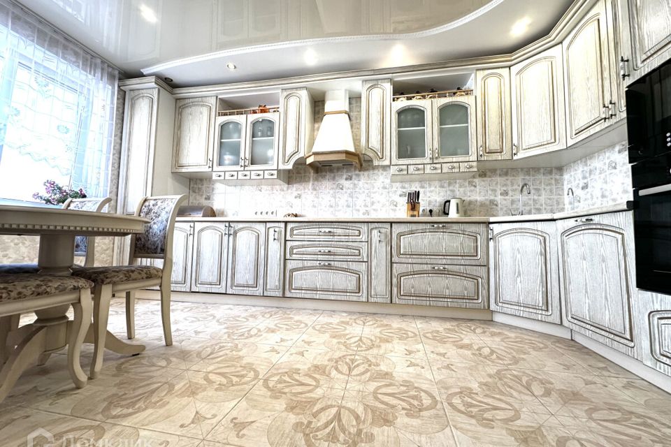Продаётся 3-комнатная квартира, 89 м²