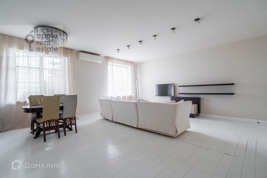 Сдаётся 4-комнатная квартира, 152 м²
