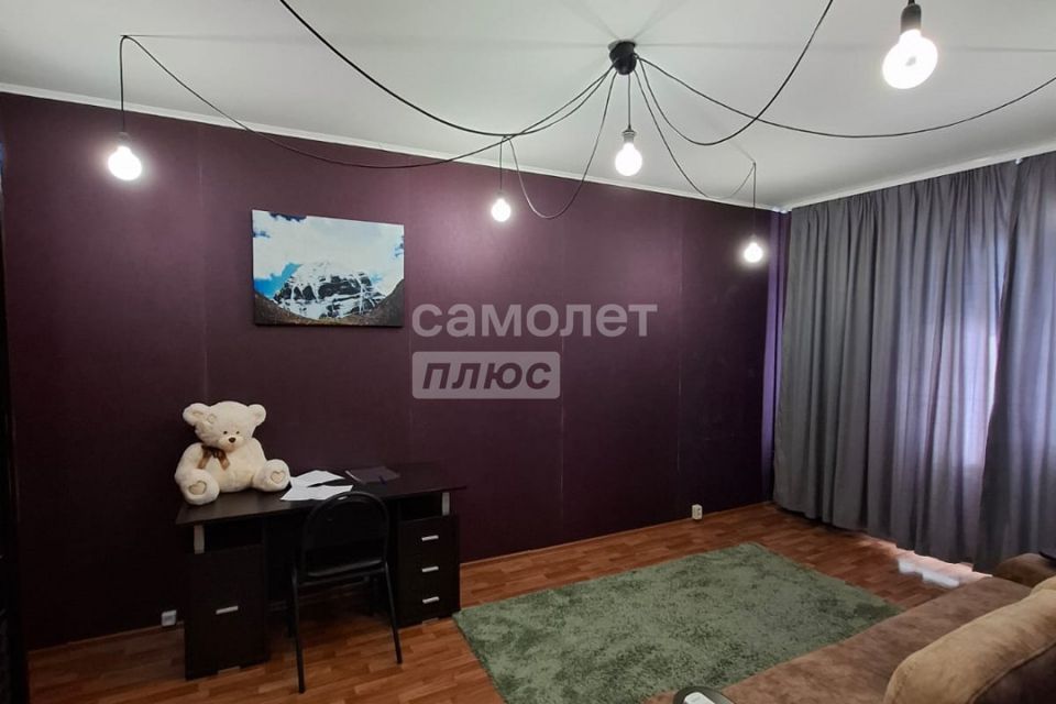 Продаётся 1-комнатная квартира, 35.9 м²