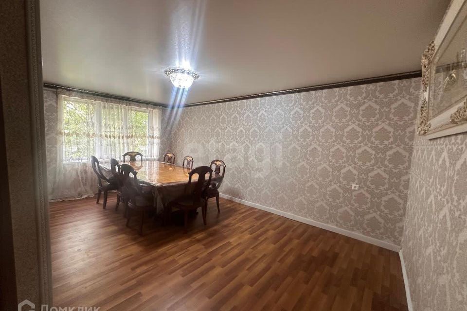 Продаётся 4-комнатная квартира, 76 м²