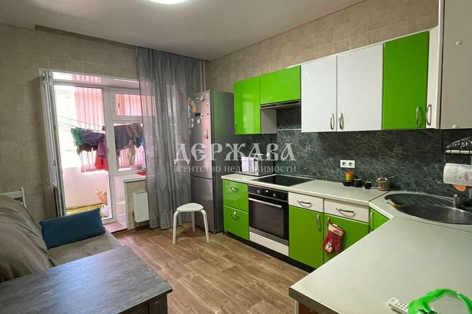 Сдаётся 1-комнатная квартира, 52 м²