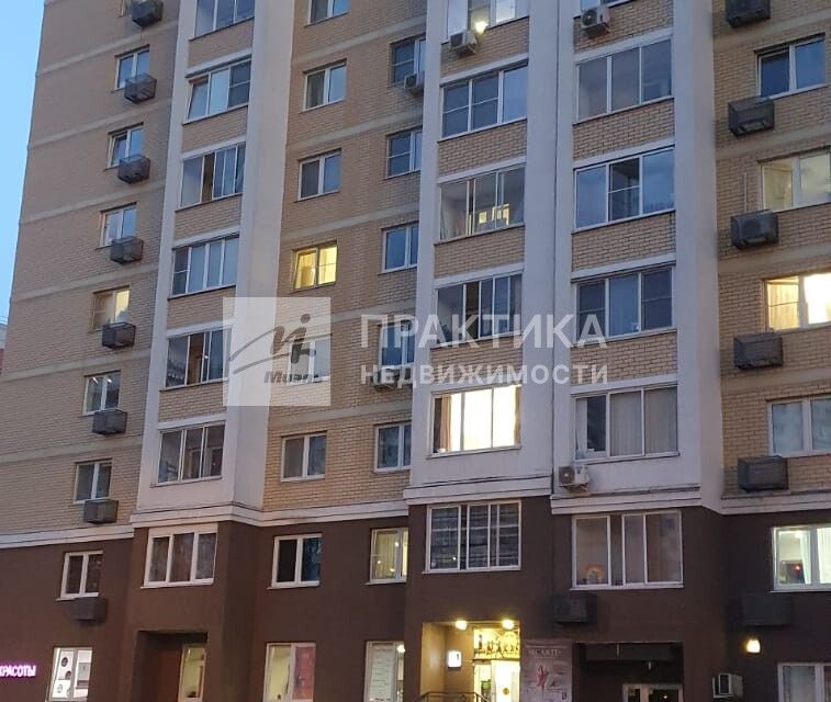 Продаётся 1-комнатная квартира, 38 м²