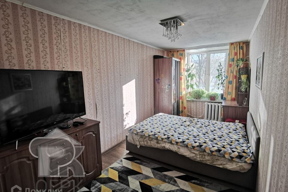 Продаётся 2 комнаты в 3-комн. квартире, 33 м²