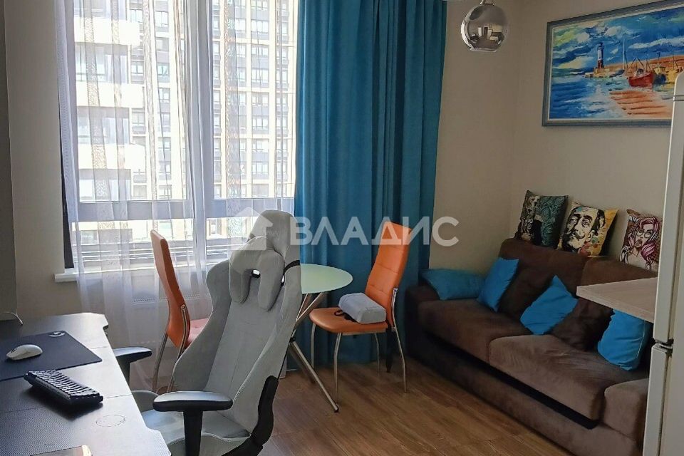 Продаётся 1-комнатная квартира, 41.9 м²