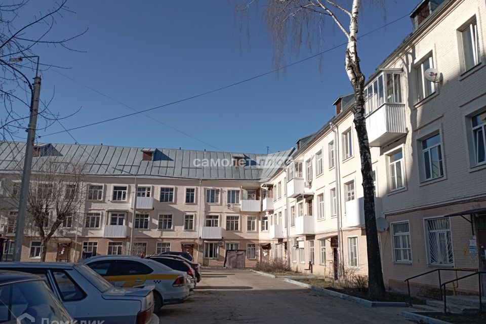 Продаётся 3-комнатная квартира, 52 м²