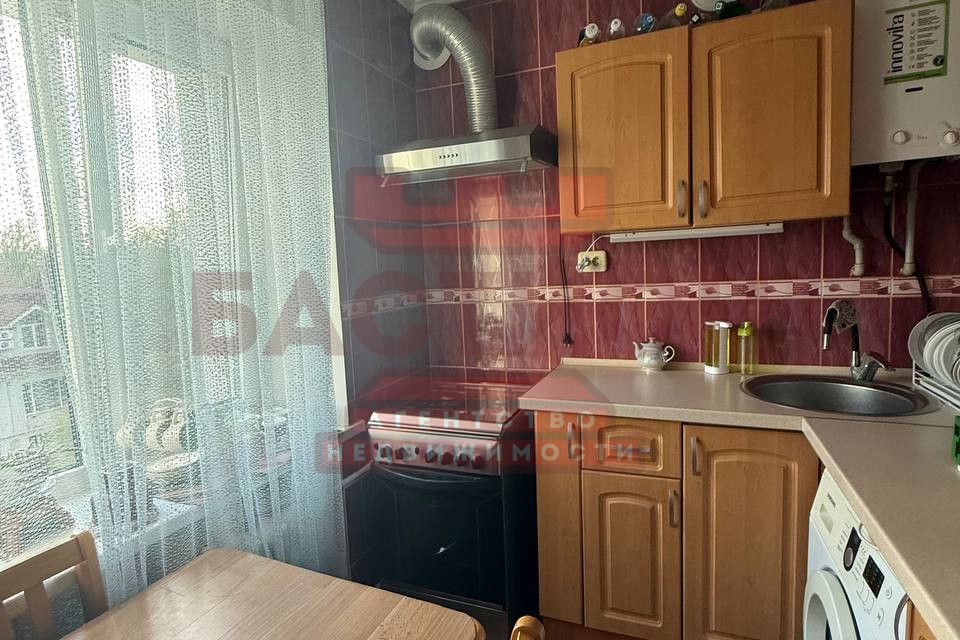 Продаётся 3-комнатная квартира, 54.9 м²