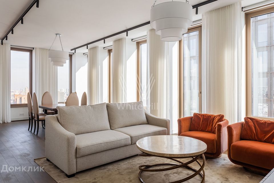 Сдаётся 4-комнатная квартира, 157 м²