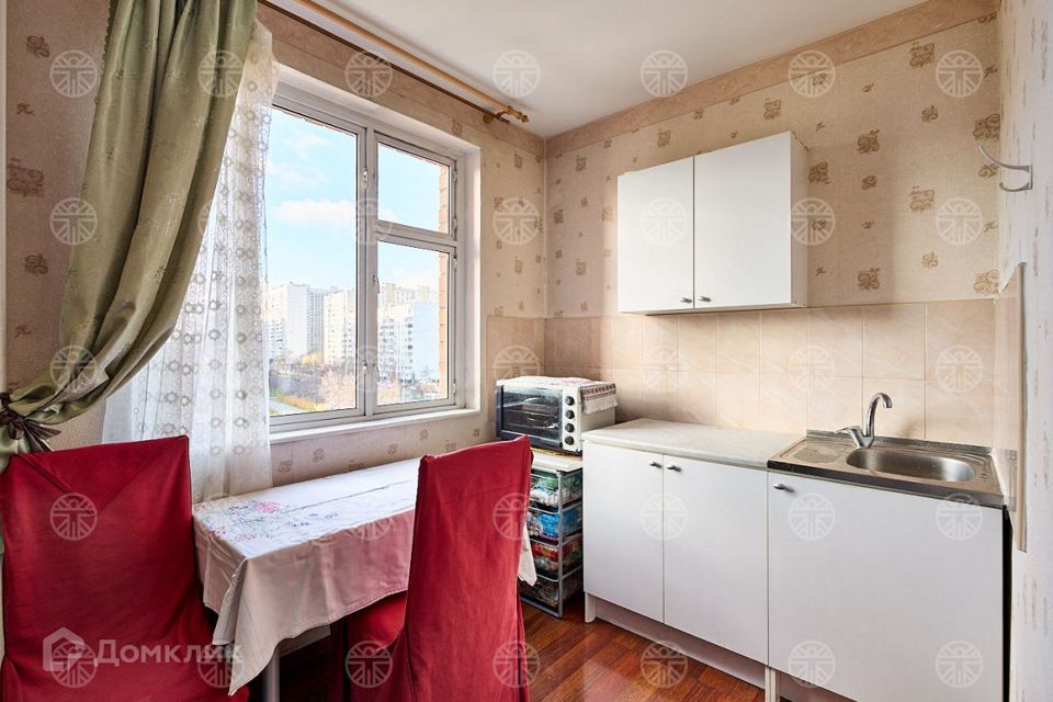 Продаётся 1-комнатная квартира, 37.2 м²
