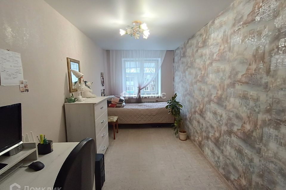 Продаётся 3-комнатная квартира, 55.8 м²