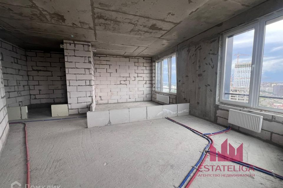 Продаётся 1-комнатная квартира, 43 м²