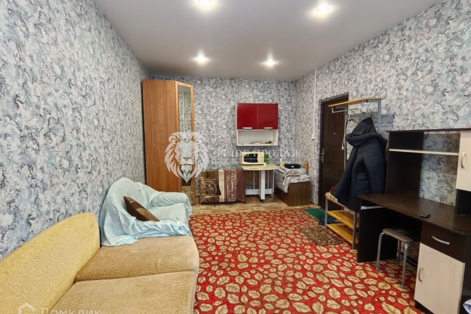 Продаётся комната в 1-комн. квартире, 18 м²