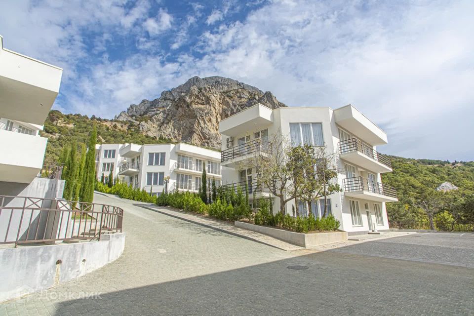 Продаётся 2-комнатная квартира, 66.9 м²