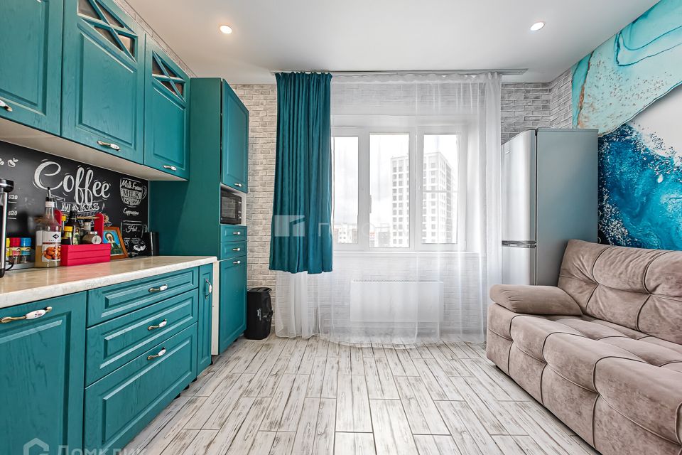 Продаётся 3-комнатная квартира, 72.3 м²