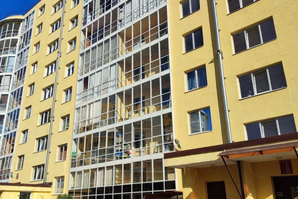 Продаётся 1-комнатная квартира, 42.6 м²