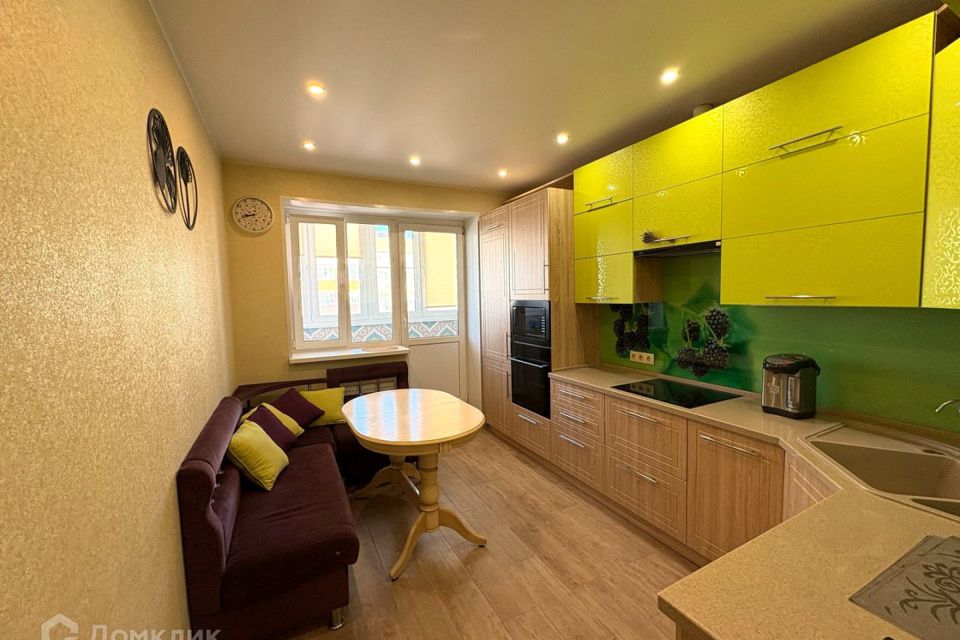 Продаётся 2-комнатная квартира, 57.7 м²