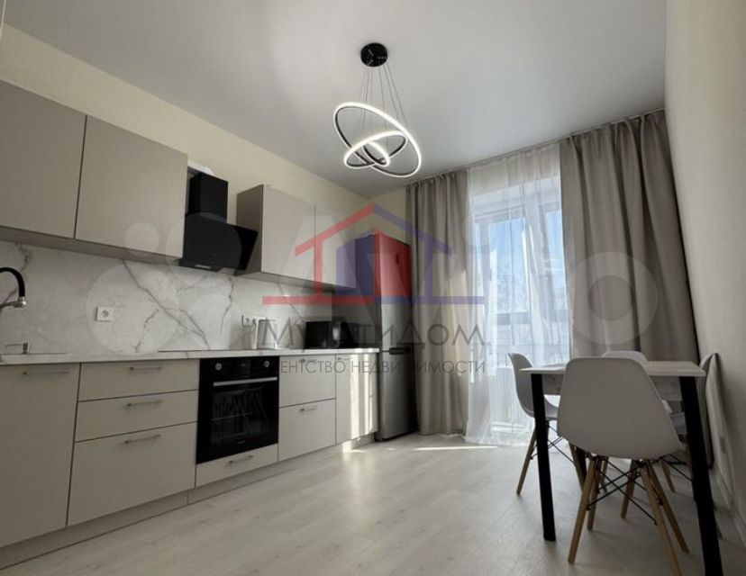 Сдаётся 1-комнатная квартира, 43 м²
