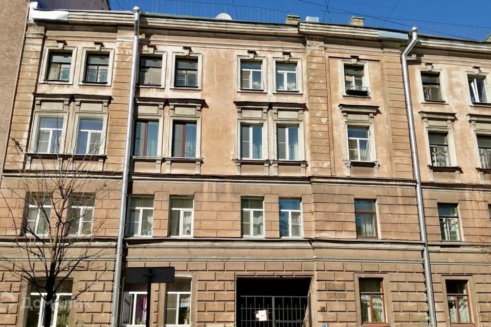 Продаётся 2 комнаты в 6-комн. квартире, 6.1 м²
