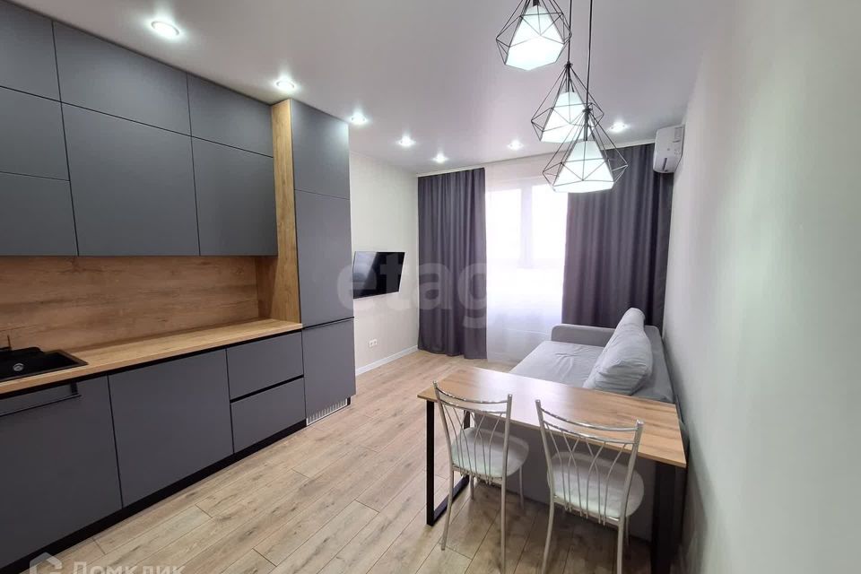 Сдаётся 2-комнатная квартира, 60.8 м²
