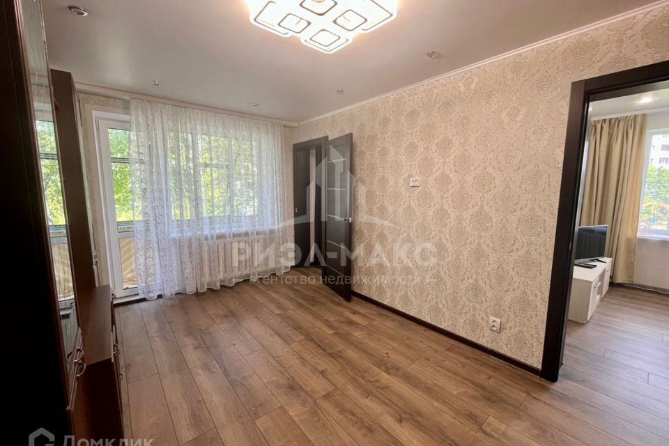 Сдаётся 3-комнатная квартира, 49 м²