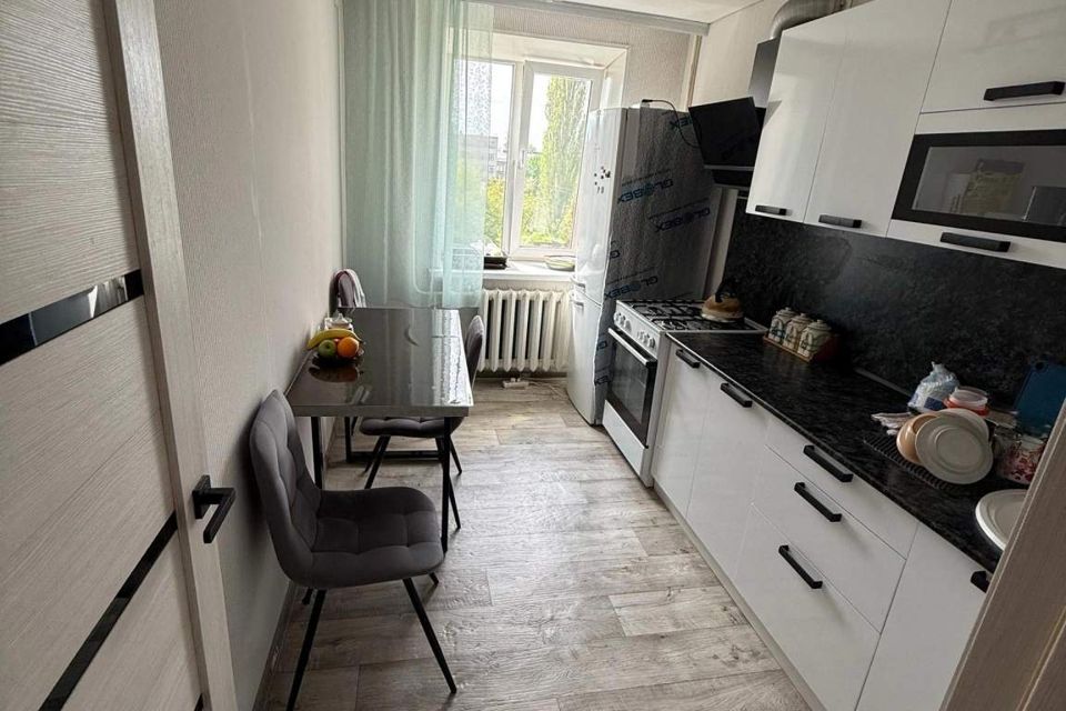 Сдаётся 3-комнатная квартира, 57.2 м²
