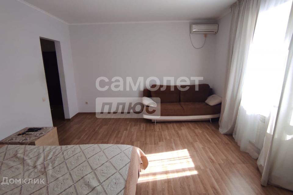 Продаётся 1-комнатная квартира, 49 м²