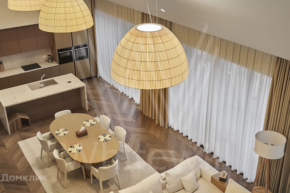 Продаётся 4-комнатная квартира, 270 м²