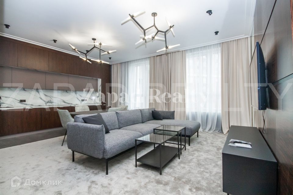 Сдаётся 2-комнатная квартира, 75.5 м²