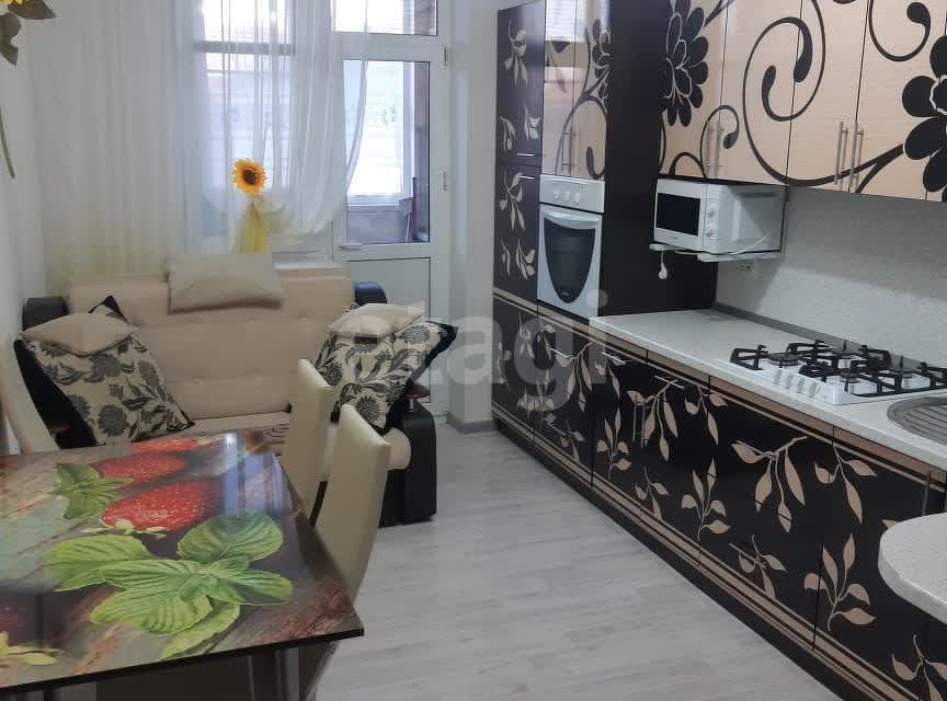 Продаётся 1-комнатная квартира, 44.2 м²