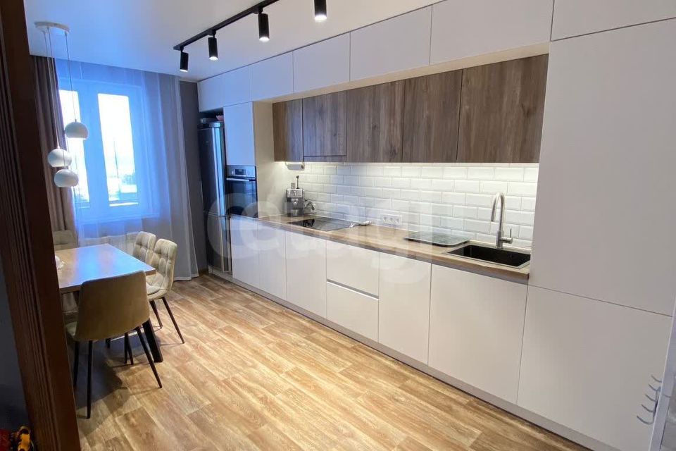 Продаётся 2-комнатная квартира, 80 м²