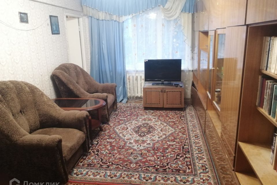 Продаётся 3-комнатная квартира, 46.9 м²