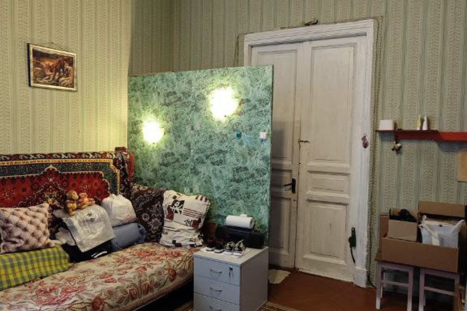 Продаётся комната в 12-комн. квартире, 16.4 м²