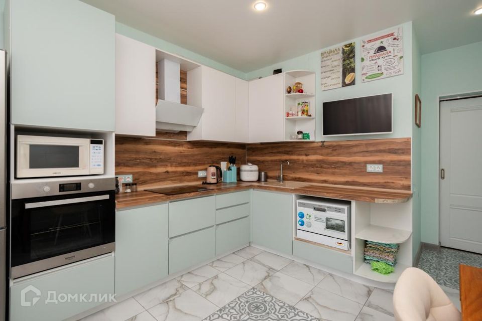 Продаётся 2-комнатная квартира, 61 м²