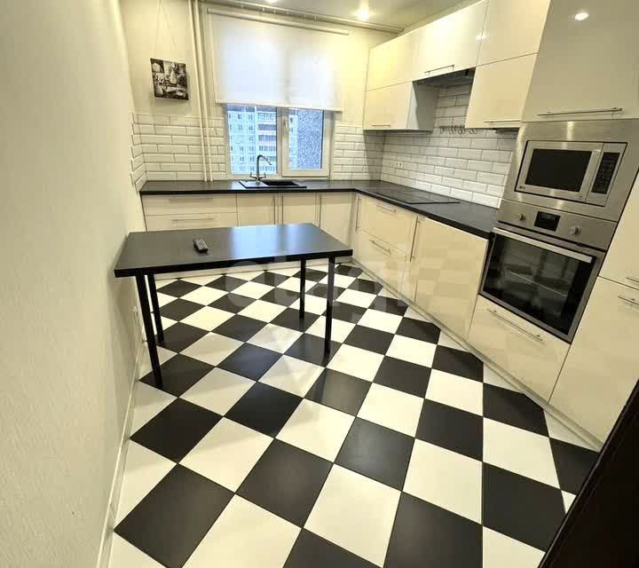 Продаётся 3-комнатная квартира, 80 м²