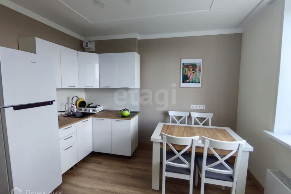 Продаётся 1-комнатная квартира, 41 м²