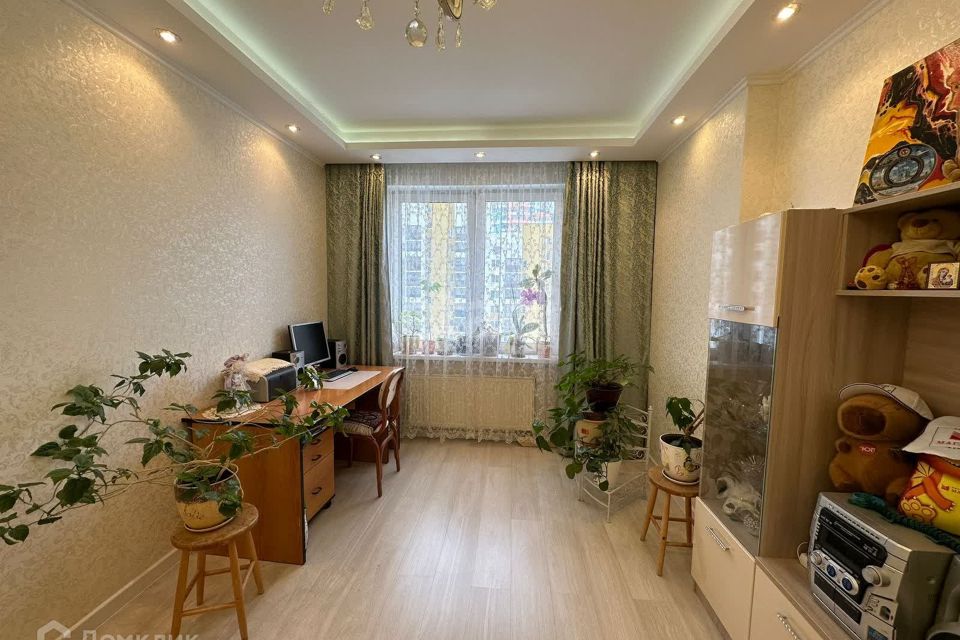 Продаётся 1-комнатная квартира, 39.8 м²