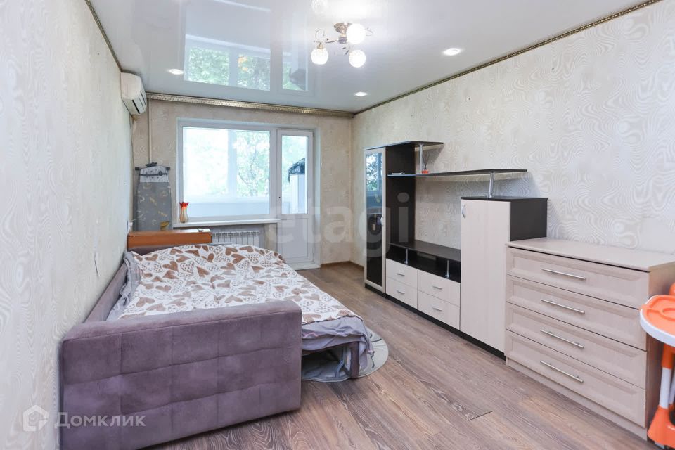 Продаётся 3-комнатная квартира, 61.7 м²