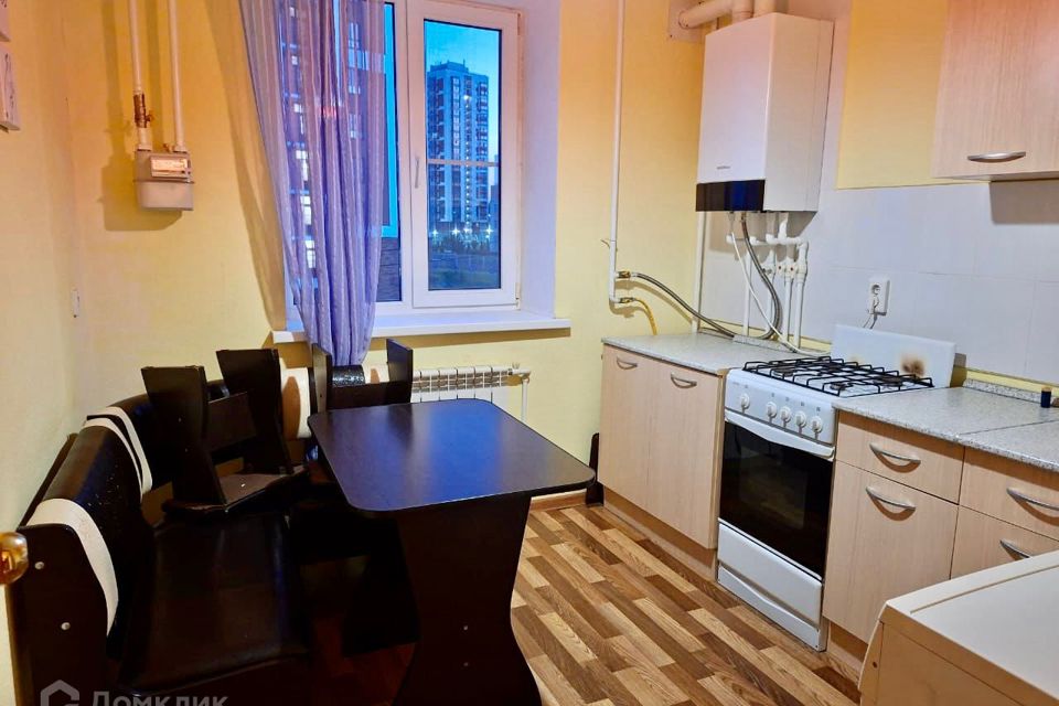 Продаётся 1-комнатная квартира, 38 м²