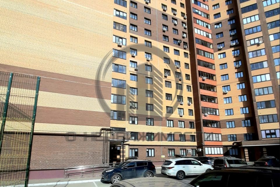 Продаётся 2-комнатная квартира, 70.3 м²