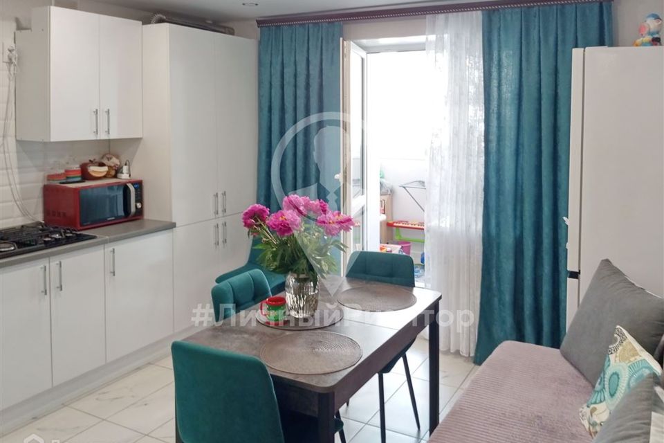 Продаётся 2-комнатная квартира, 63 м²