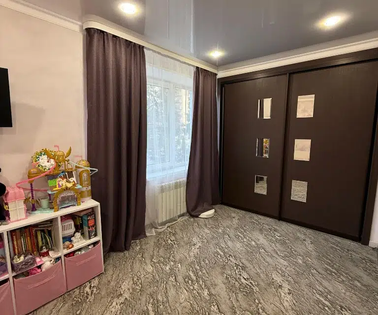 Продаётся 3-комнатная квартира, 59 м²