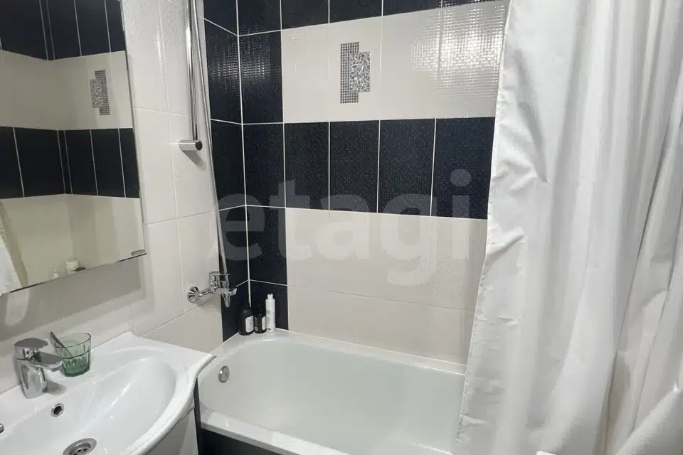 Продаётся 1-комнатная квартира, 40 м²