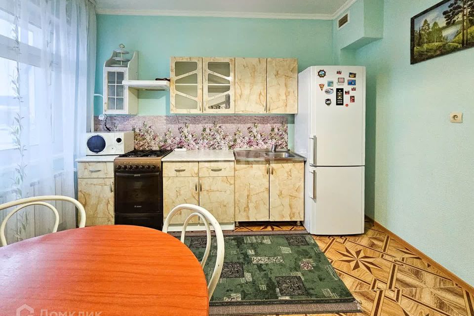 Продаётся 1-комнатная квартира, 40.2 м²